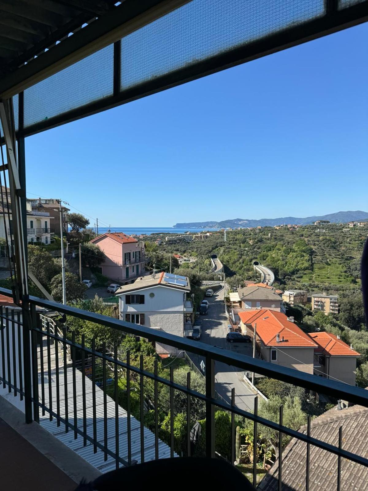 Casa Graziella Bed & Breakfast Celle Ligure Exterior photo